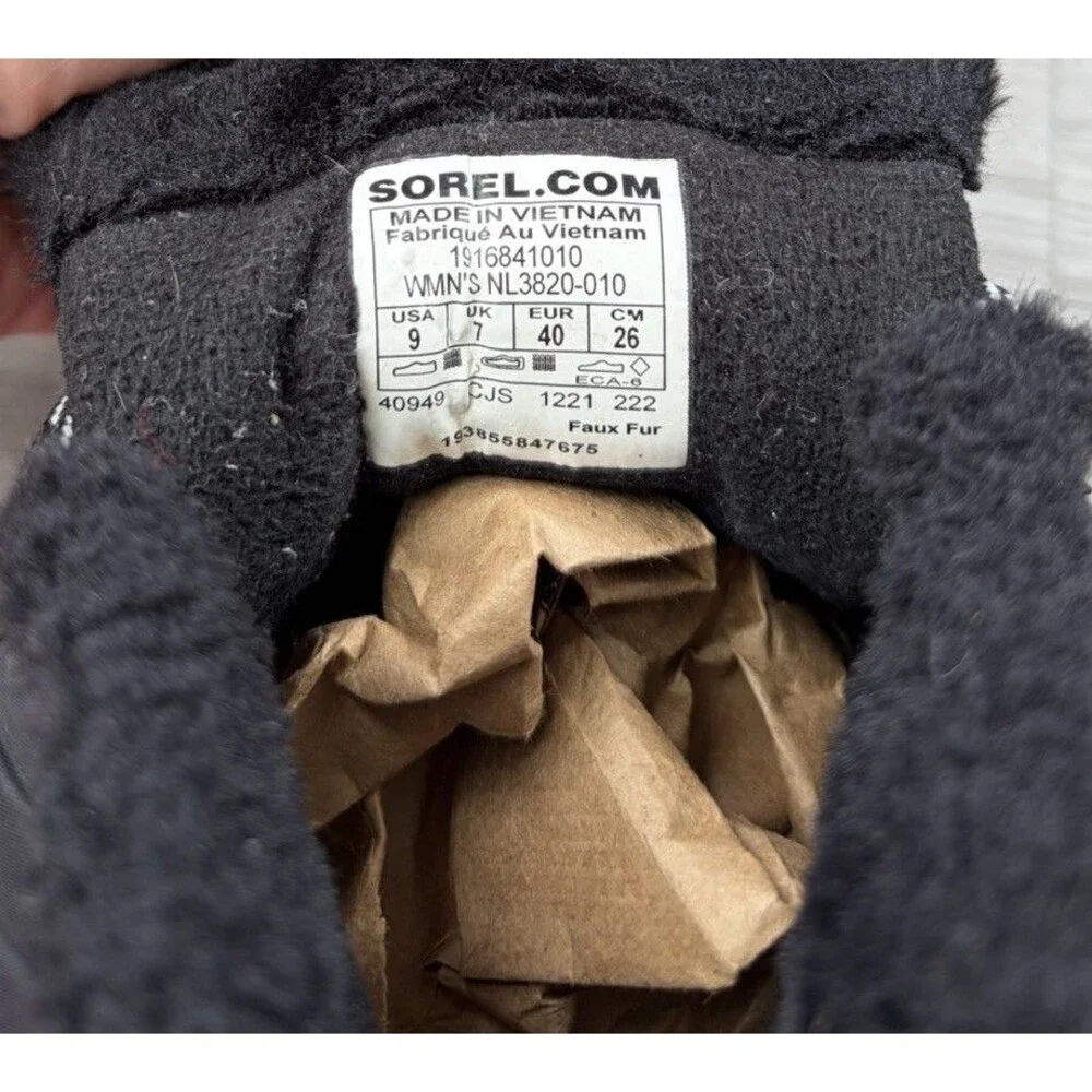 SOREL Whitney II Short Lace Winter Boots Womens Size 9 Black Waterproof Snow